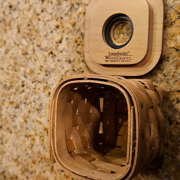 Longaberger Baskets - Picture 7 of 10